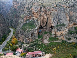 Пещера Арени